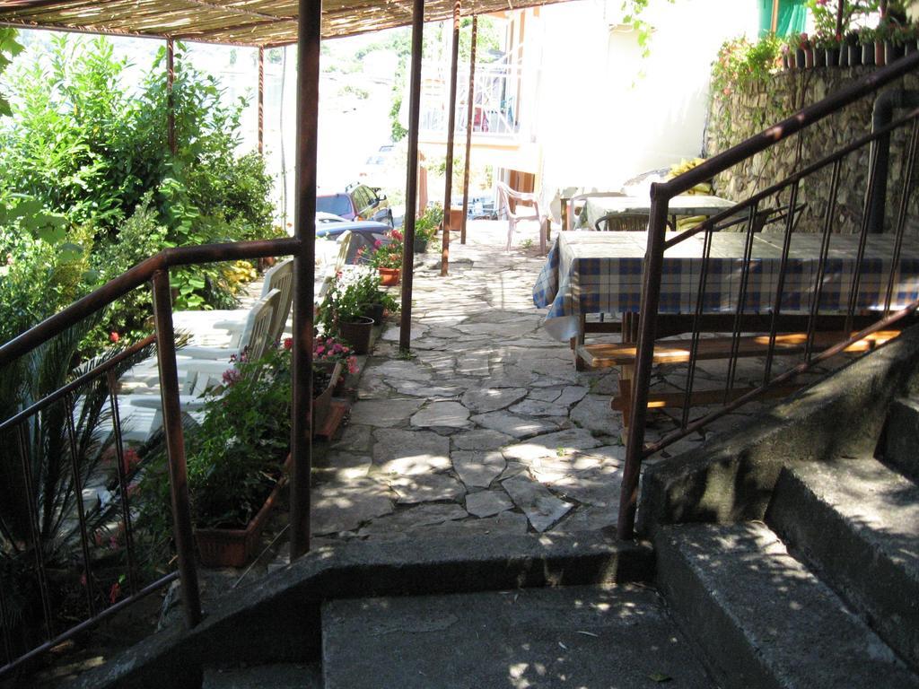 Apartments Olga Tivat Exterior foto